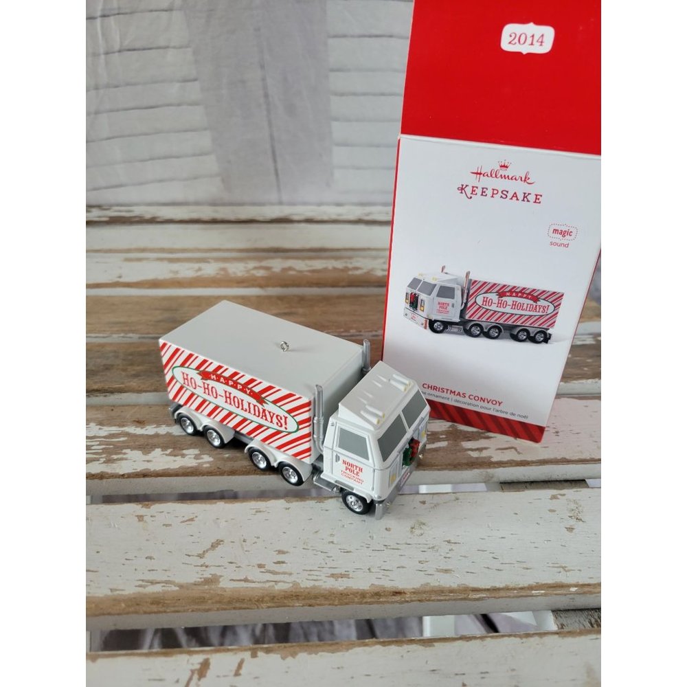 Hallmark Xmas‎ convoy truck ornament 2014 tree
